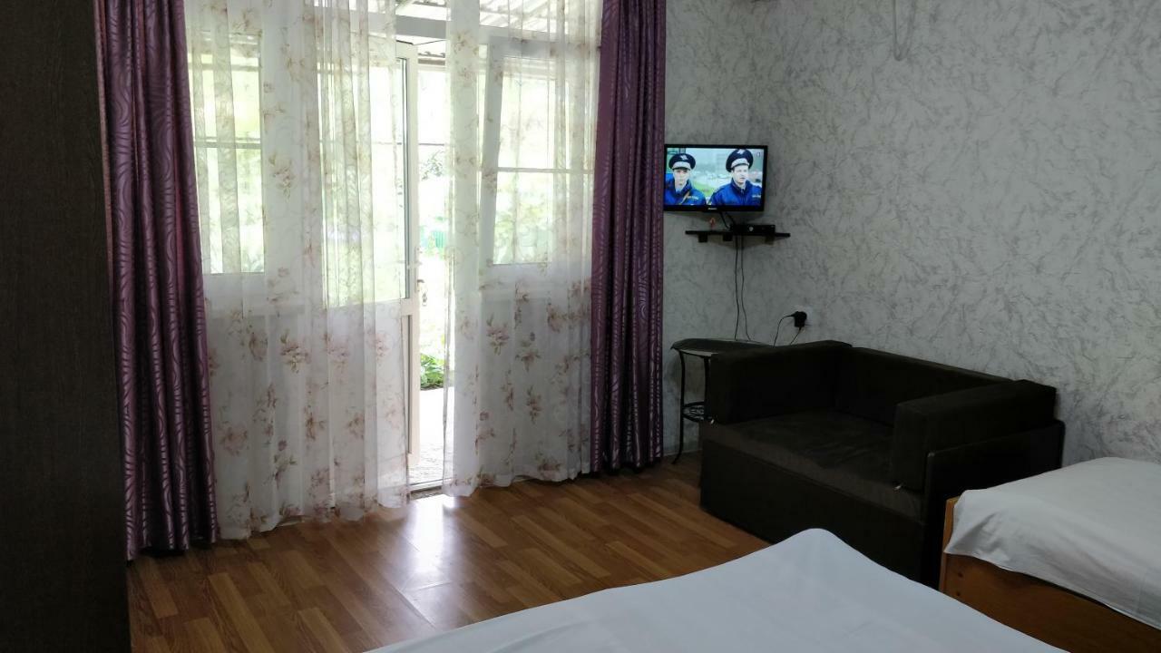 غاغرا Tikhaya Gavan Guest House المظهر الخارجي الصورة